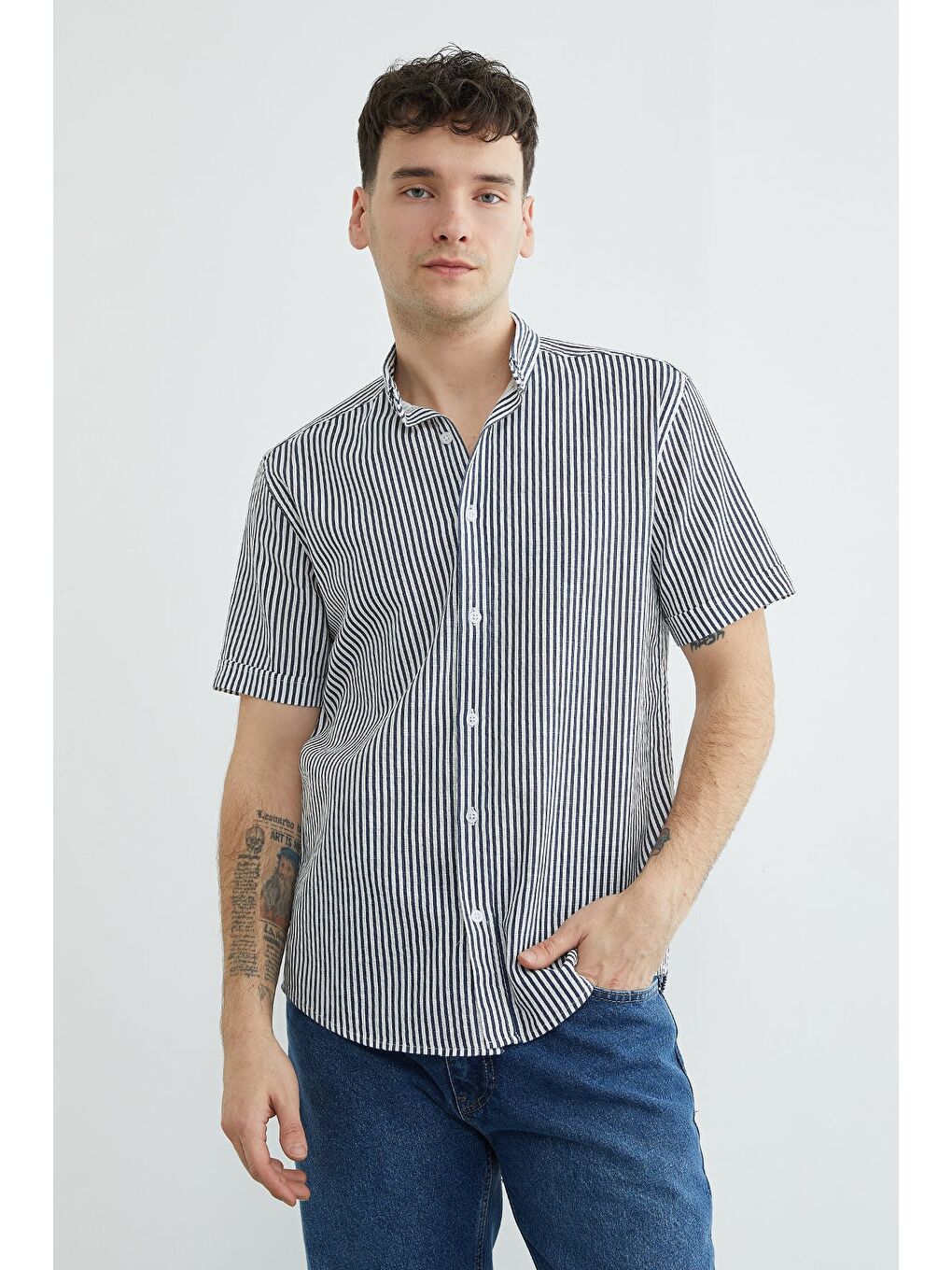 Lacivert Çizgili Keten Görünümlü Kısa Kol Gömlek