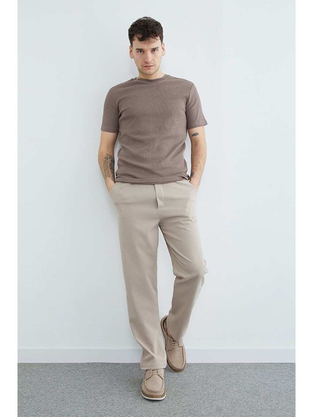 Bej Çizgili Beli Lastikli Pantolon-2