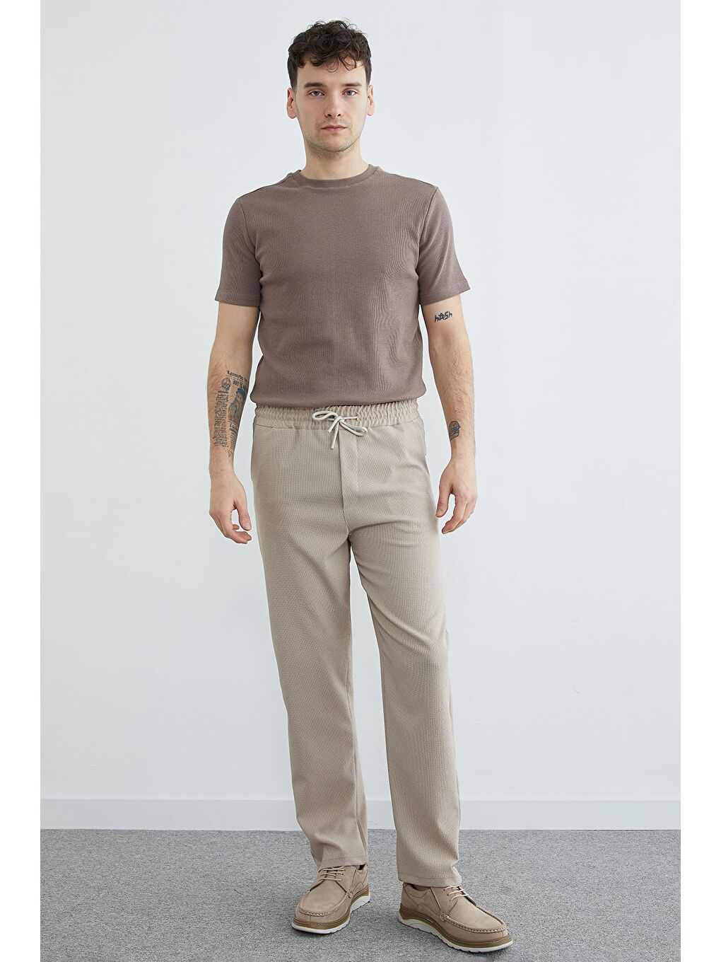 Bej Çizgili Beli Lastikli Pantolon-3