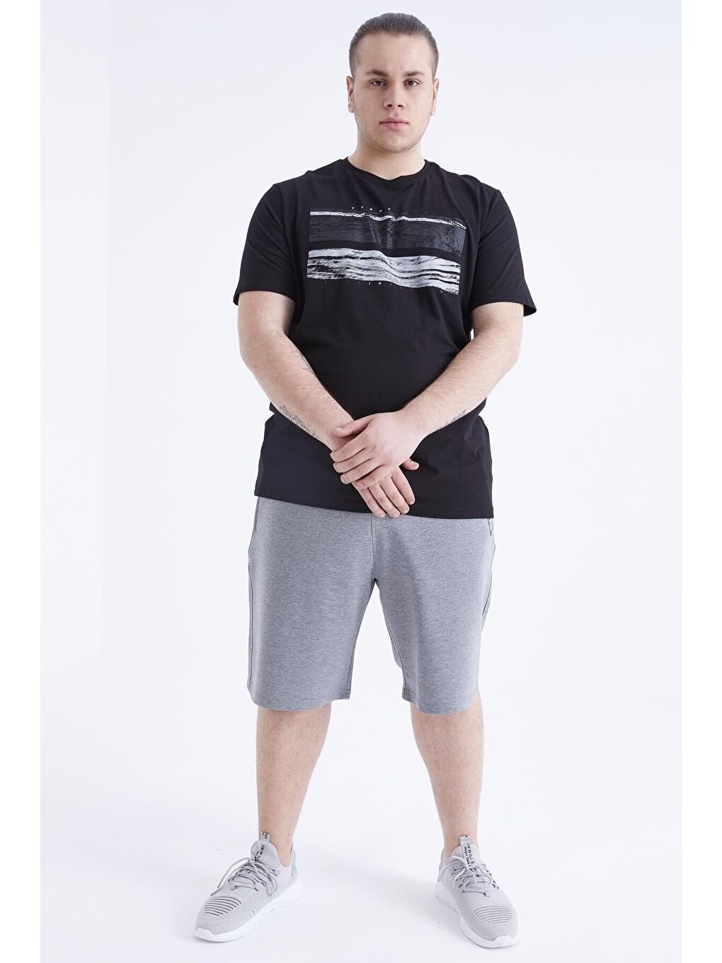 Siyah Baskılı O Yaka Büyük Beden Erkek Tişört - 88073-1