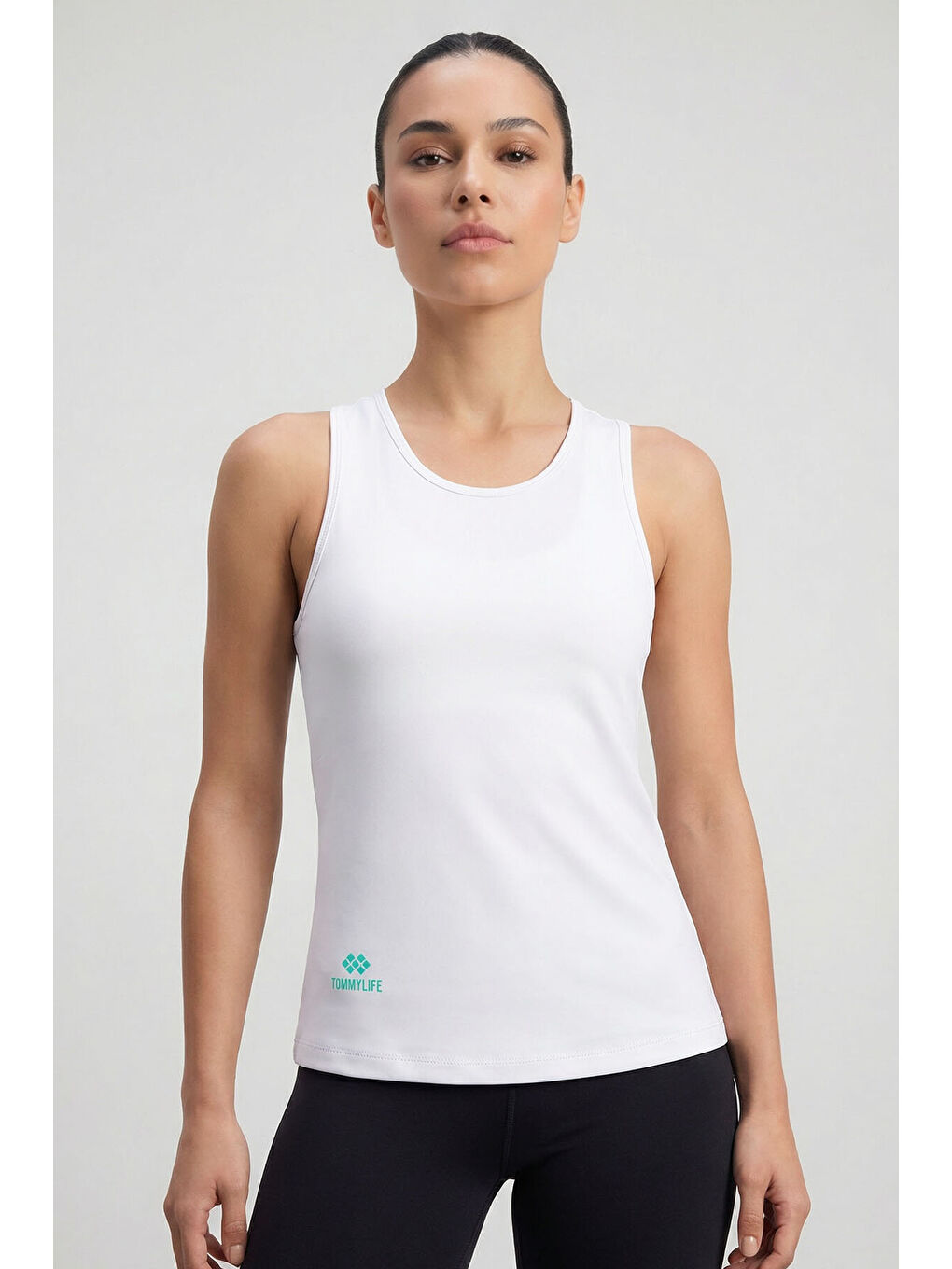 Beyaz Standart Fit Çapraz Sırt Detaylı Kadın Spor Atlet - 97296-2