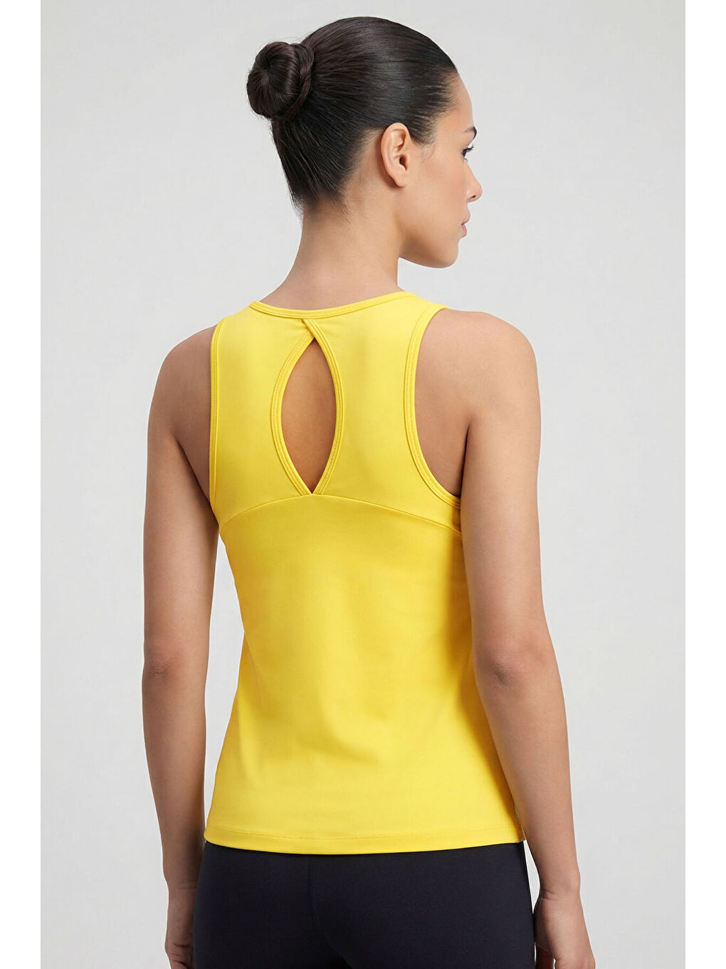 Sarı Limon Standart Fit Çapraz Sırt Detaylı Kadın Spor Atlet - 97296-4