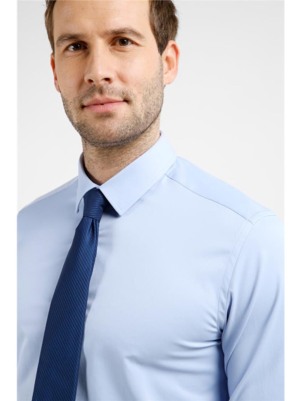 Koyu Mavi Sert Yaka Uzun Kol Cepsiz Slim Fit Pamuklu Gömlek 1004255228-3