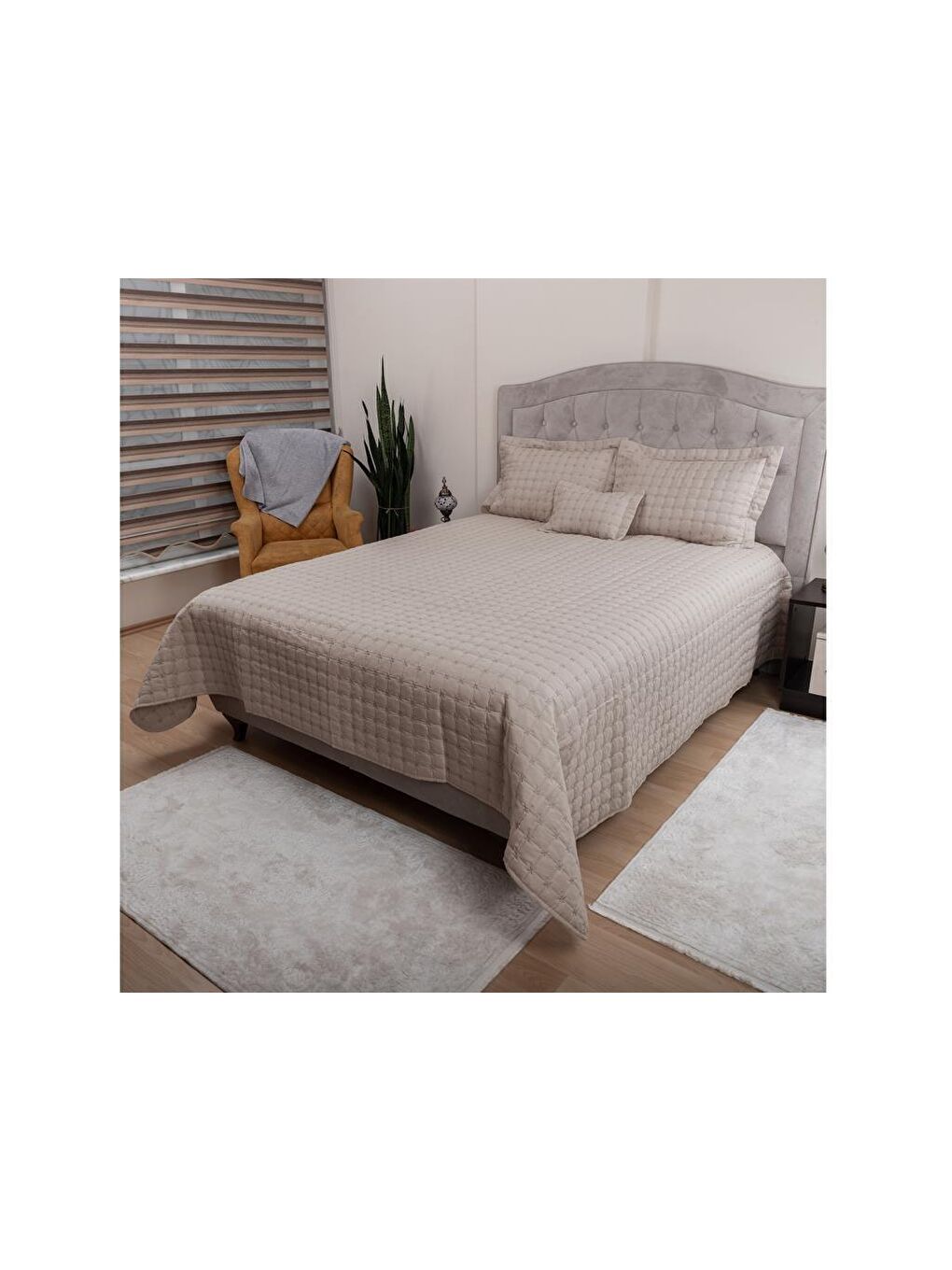 Kahverengi Yıldız Çift Kişilik Kapitoneli Yatak Örtüsü Cappucino-8