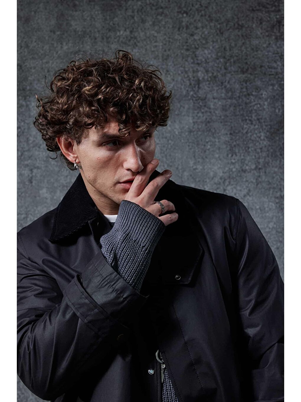 Erkek Relax Fit Kadife Yaka Detaylı Uzun Trençkot Siyah-5