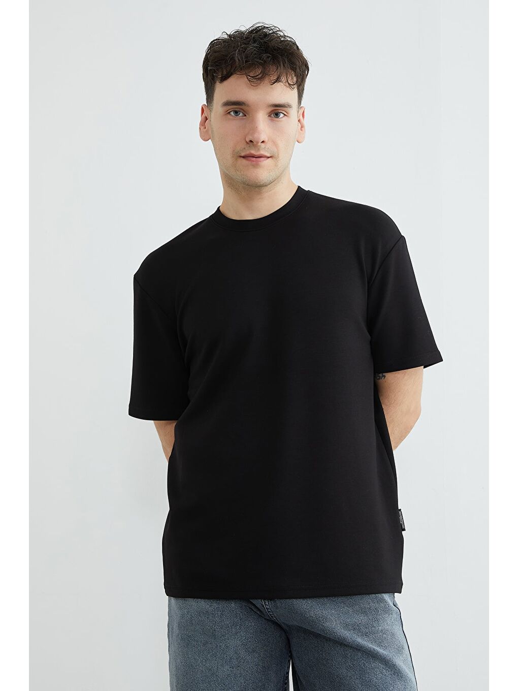 Siyah Basic Bisiklet Yaka Modal Tişört