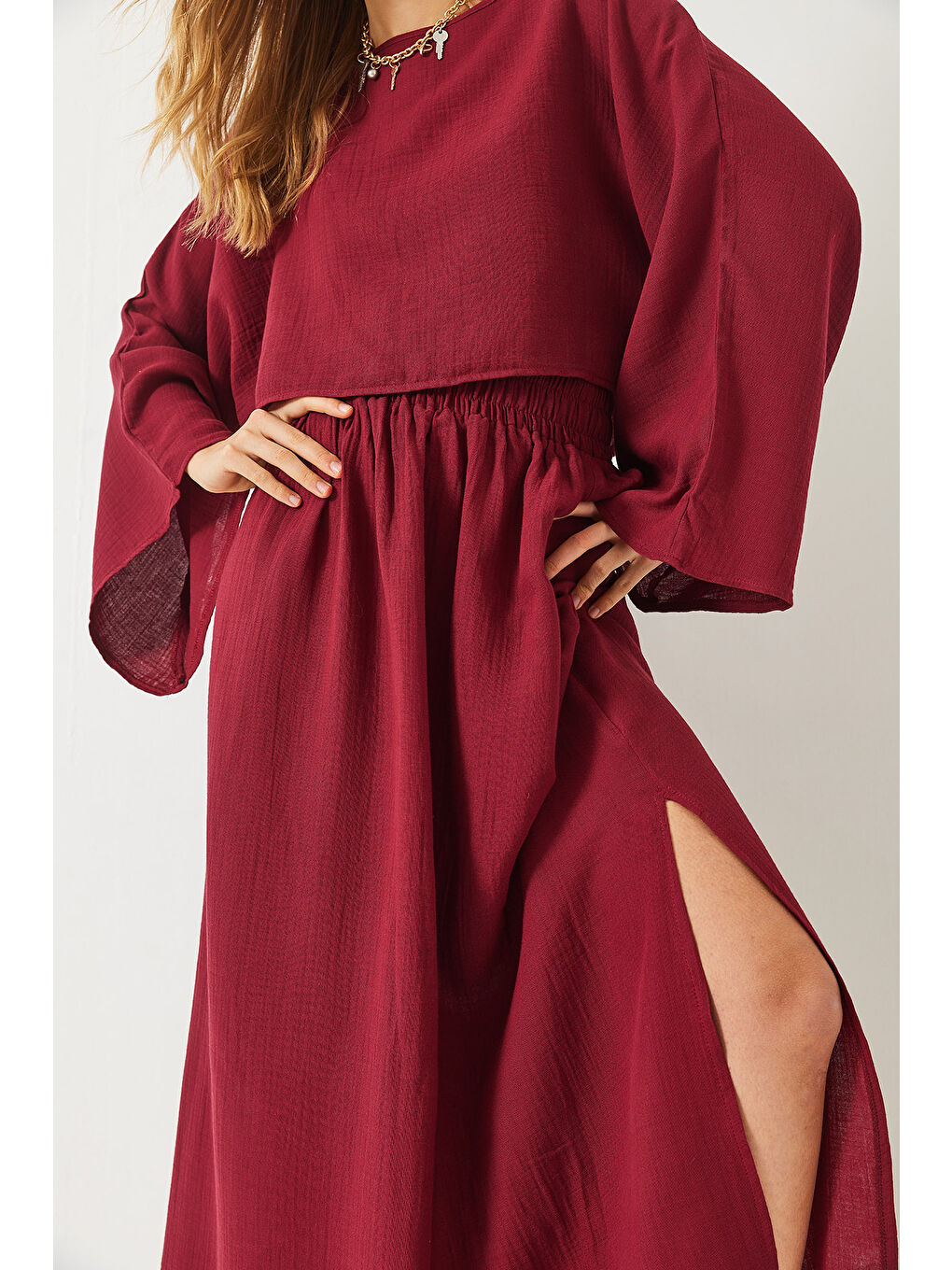 Bordo Kadın Yarasa Kol Croplu Beli Lastikli Yırtmaç Detay Etekli Müslin Takım-5