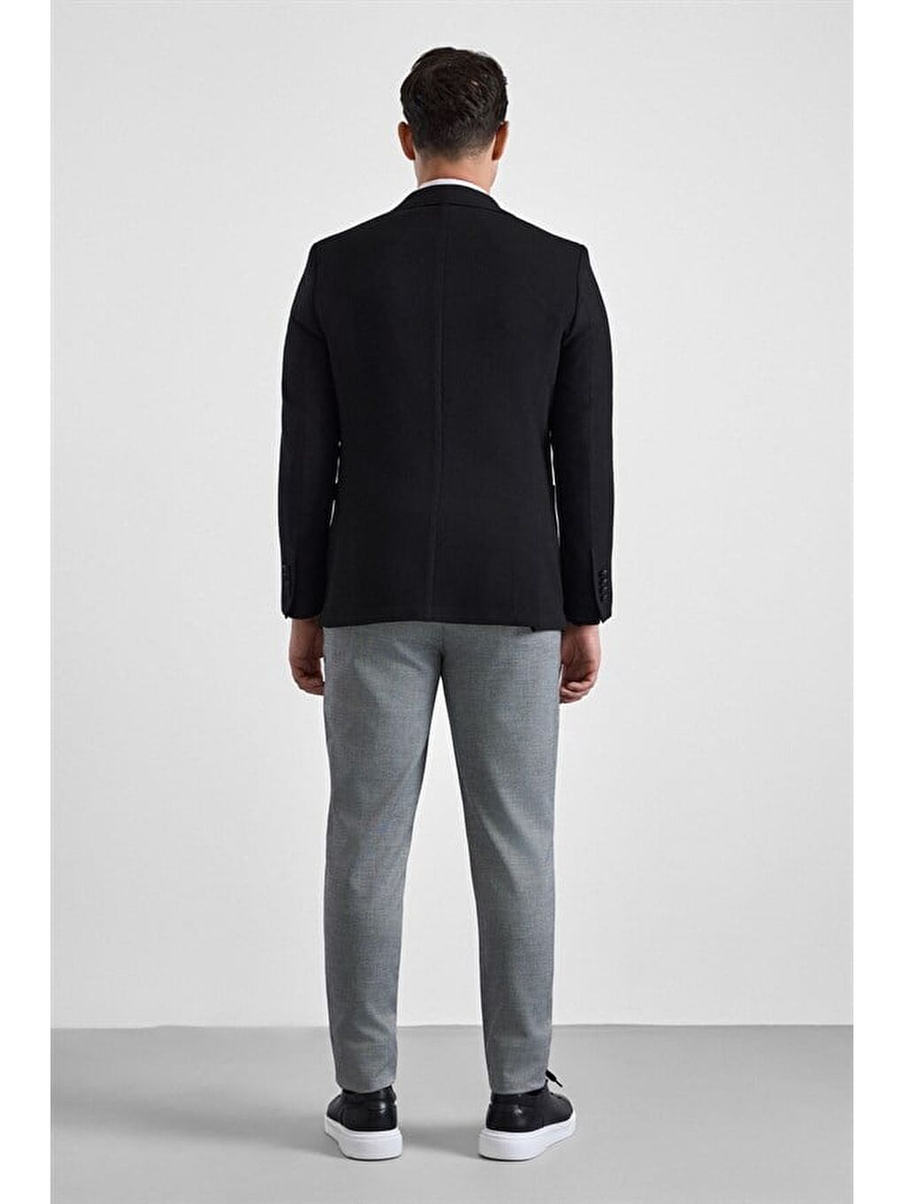 Siyah Slim Sivri Yaka Torba Cep 6 Drop Klasik Ceket-6