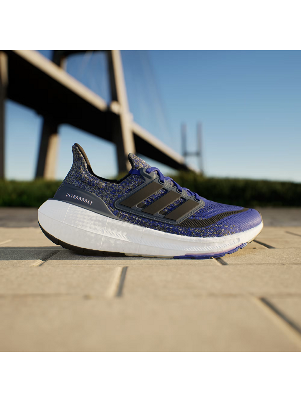 Lacivert Ultraboost Light Erkek Koşu Ayakkabısı