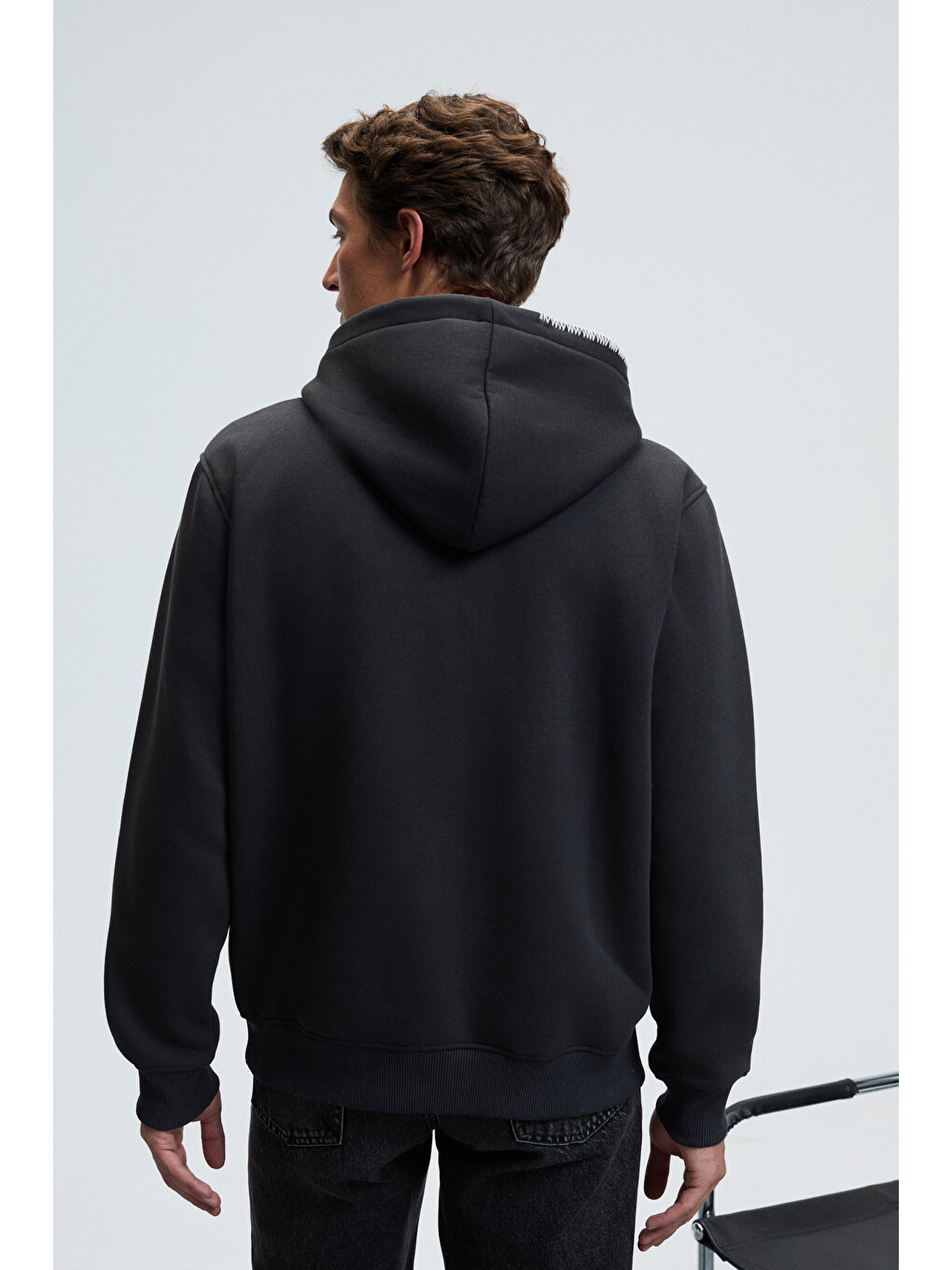 Grover Erkek Kapüşonlu Süs Dikiş Detaylı Göğsü Nakışlı Kanguru Cepli Antrasit Sweatshirt-7