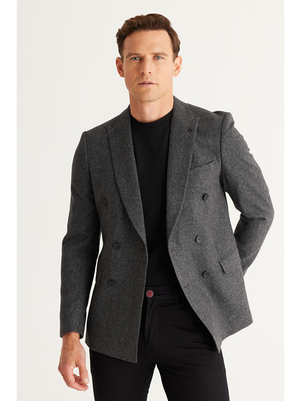 Erkek Siyah Slim Fit Dar Kesim Kırlangıç Yaka Yünlü Ceket