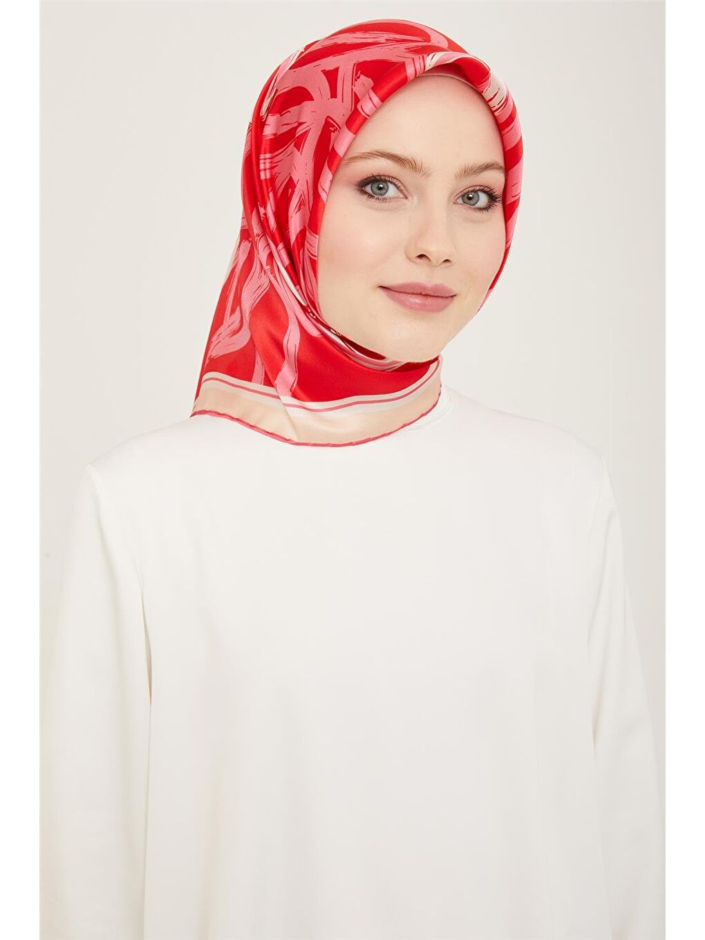 Karışık Çiçek Desenli Twill İpek Eşarp 24Ya9123 5 81