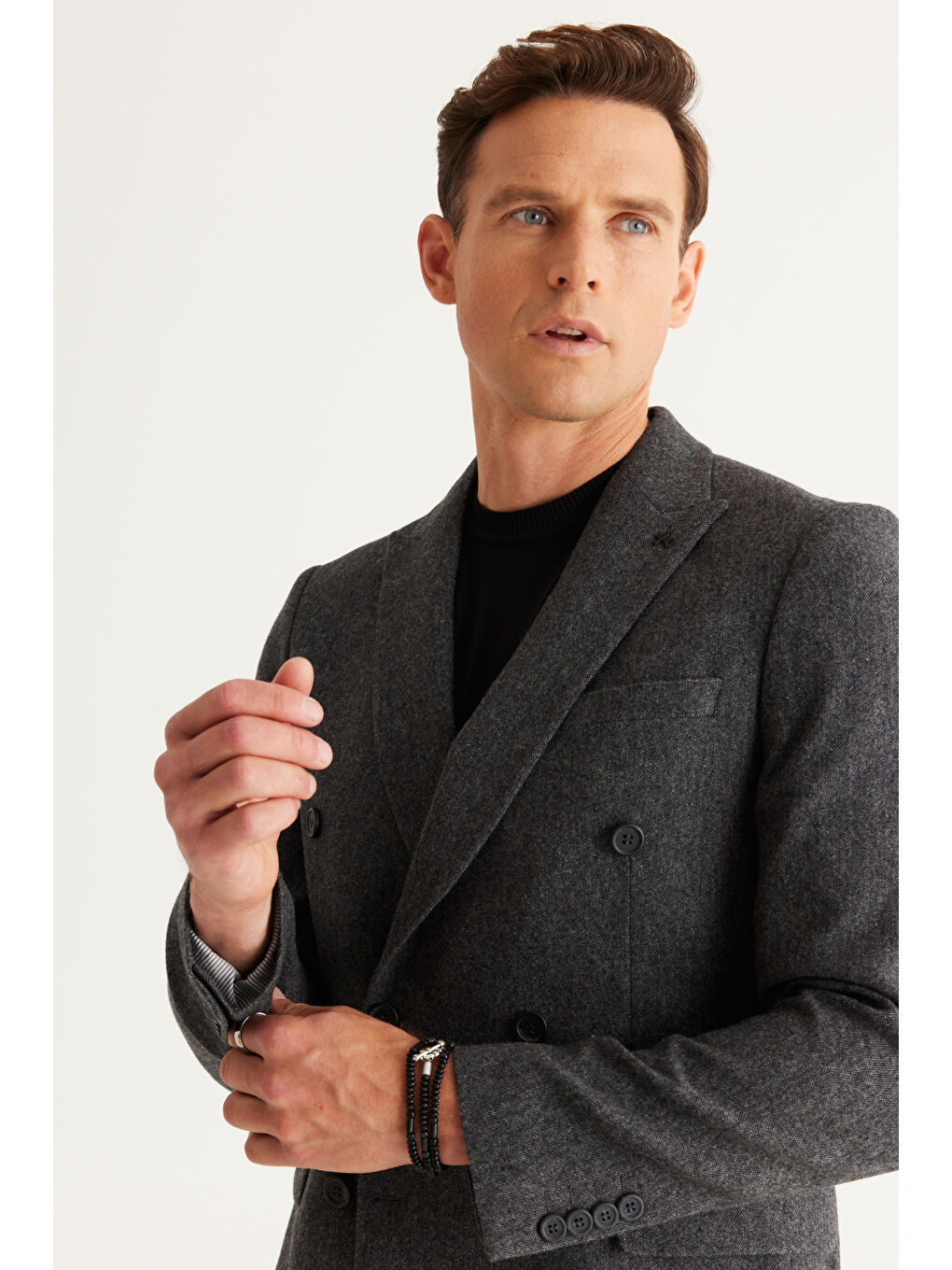 Erkek Siyah Slim Fit Dar Kesim Kırlangıç Yaka Yünlü Ceket-2