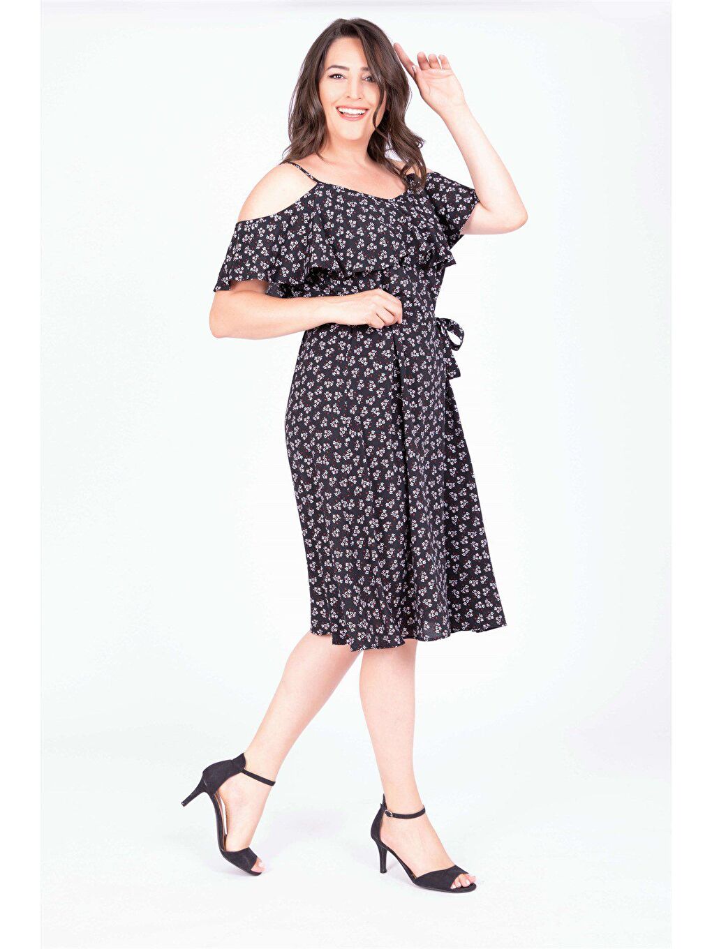 Siyah Volanlı Kemerli Elbise-1