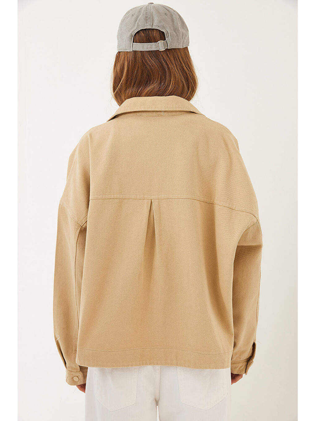 Bej Kadın Dört Cepli Çıtçıt Kapamalı Gabardin Mevsimlik Ceket-5