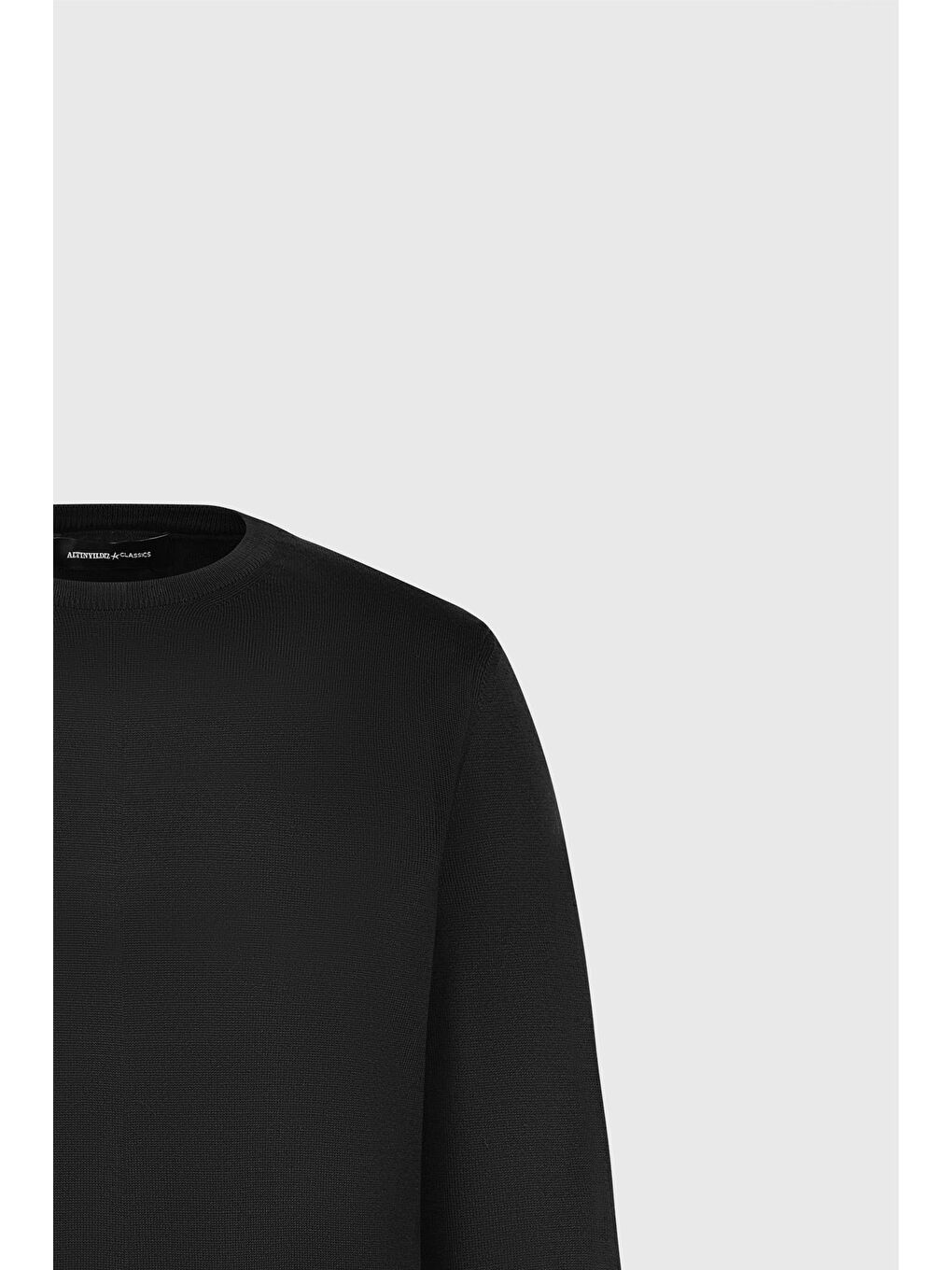 Erkek Siyah Standart Fit Normal Kesim Bisiklet Yaka Triko Kazak-6