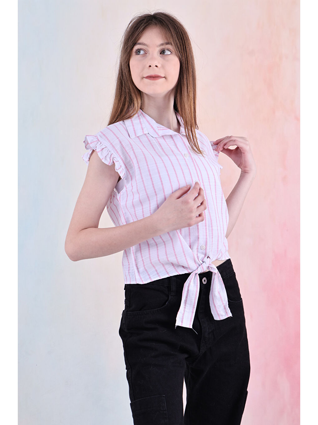 Pembe Kız Çocuk Kolları Fırfırlı ve Bel Bağlama Detaylı Crop Gömlek 6-14 Yaş 12252-2