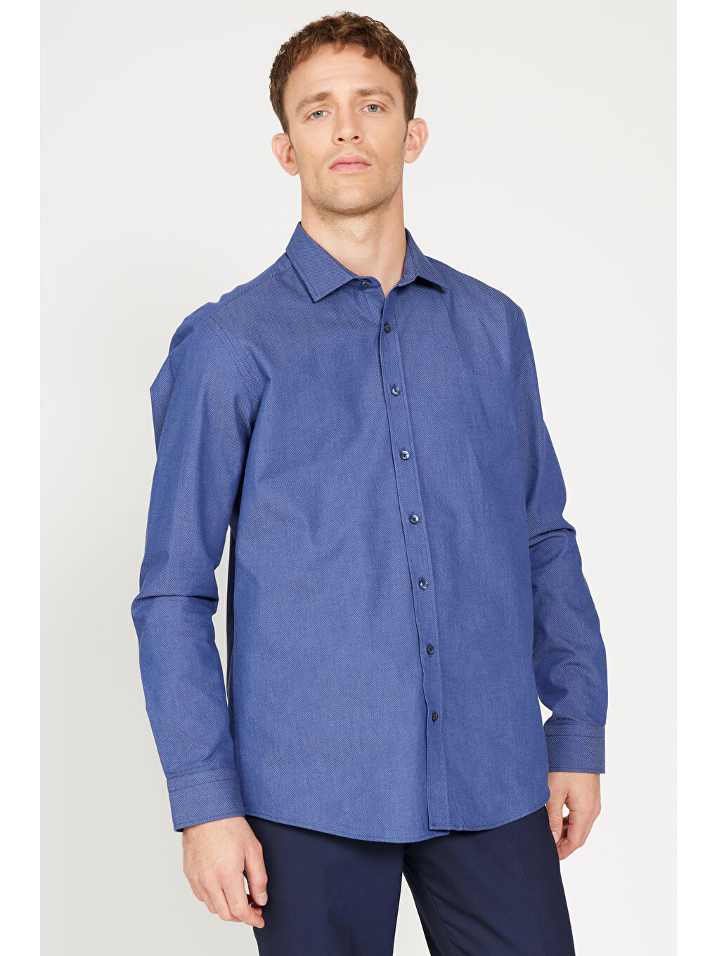 Erkek Lacivert-Mavi Slim Fit Dar Kesim Klasik Yaka %100 Pamuk Armürlü Gömlek-3