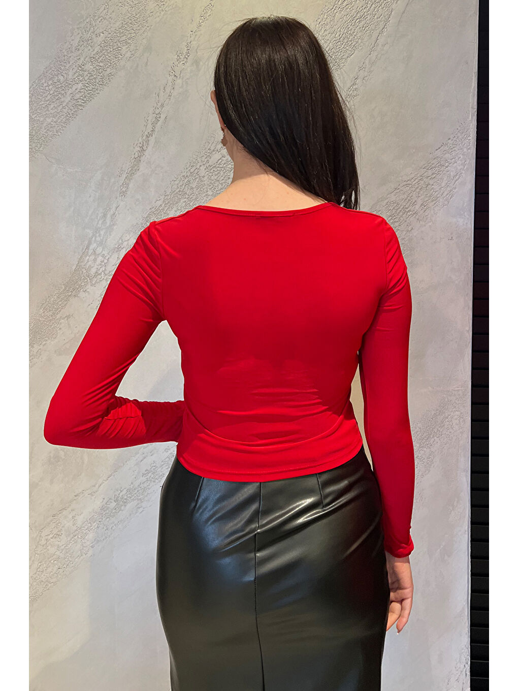 Kırmızı Kare Yaka Kadın Bluz-3