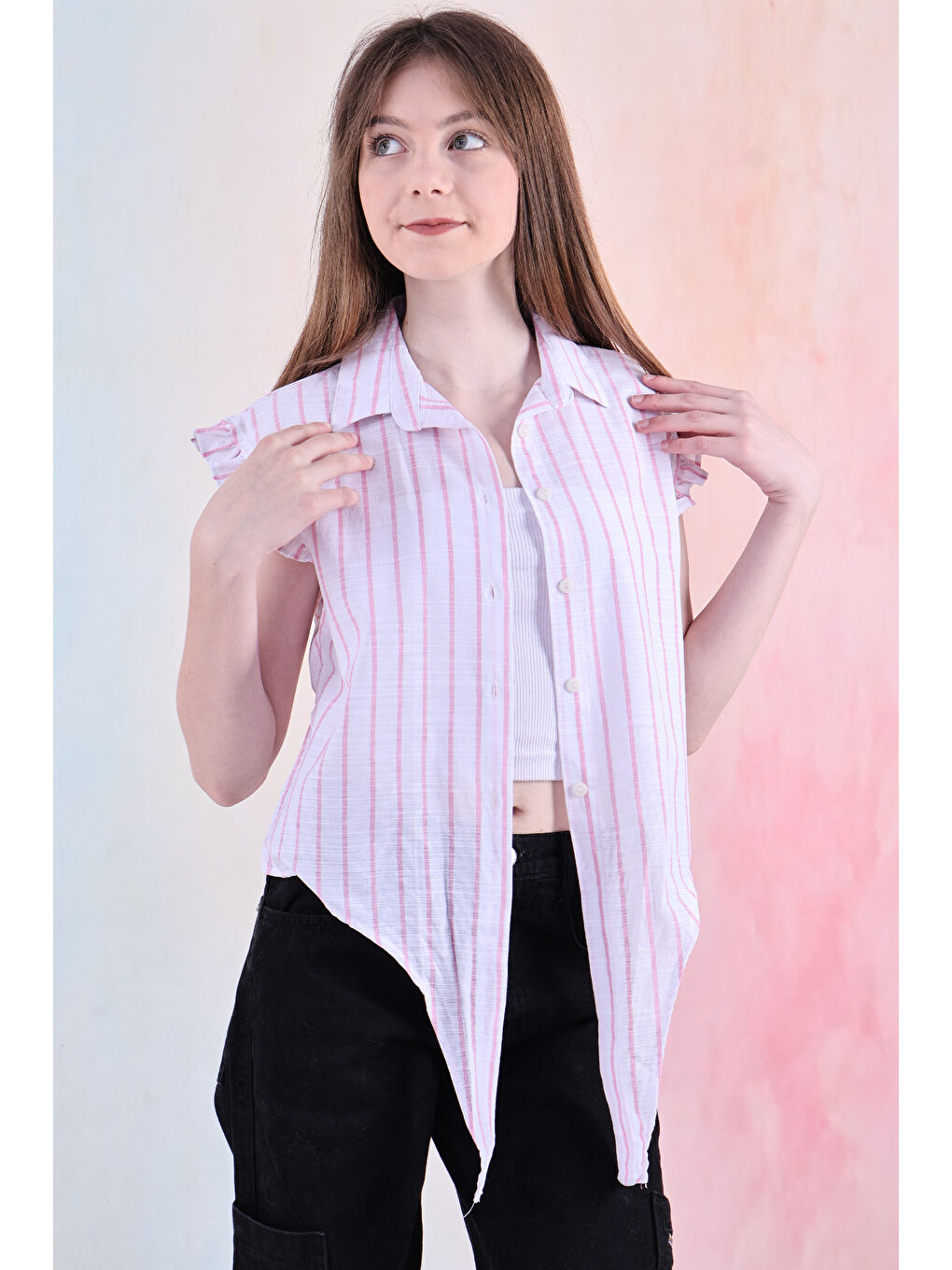 Pembe Kız Çocuk Kolları Fırfırlı ve Bel Bağlama Detaylı Crop Gömlek 6-14 Yaş 12252-4