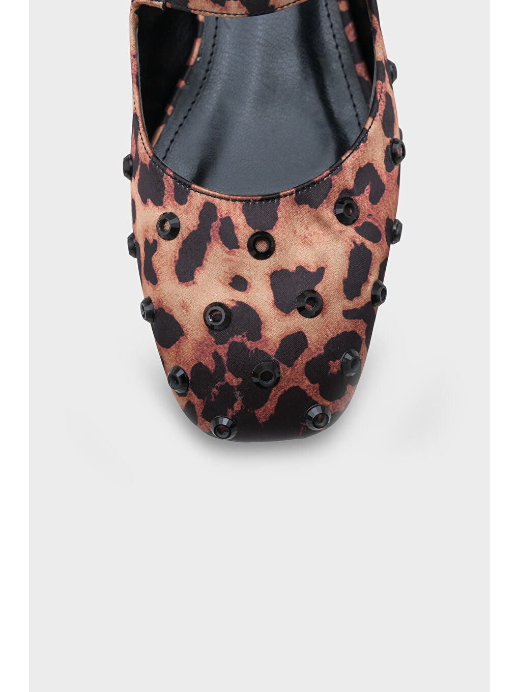 Kahverengi Shayla Küt Burunlu Zımbalı Tokalı Kadın Babet-2