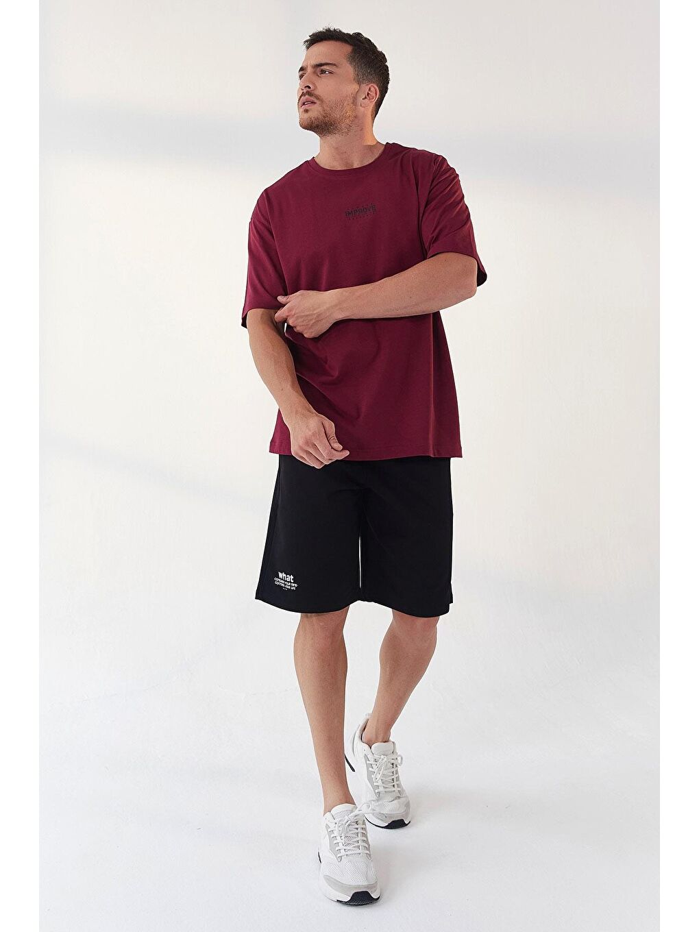 TOMMYLIFE Bordo Erguvan Küçük Yazı Baskılı O Yaka Erkek Oversize T-Shirt - 87985 - 2