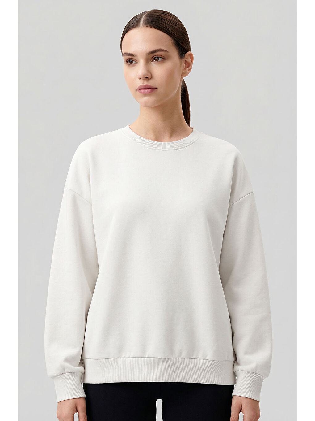 Ekru Basic O Yaka Oversize Kadın Sweatshirt - 97053-2