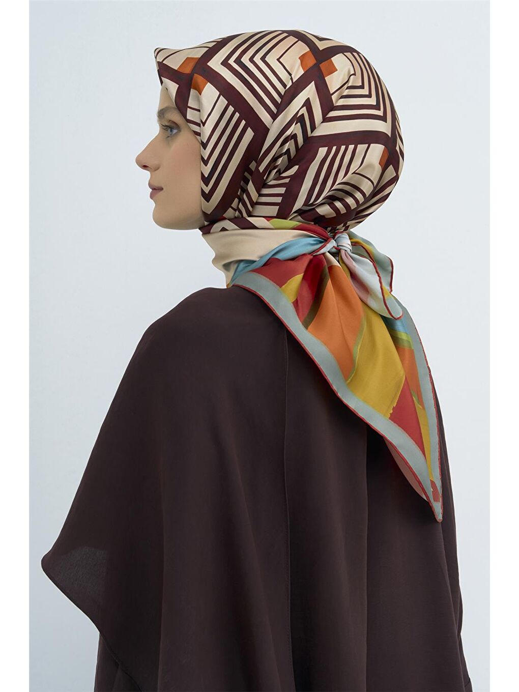 Kahverengi Saf İpek Sura Eşarp 9534D 52-3