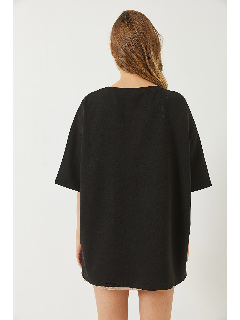 Siyah Kadın Nakışlı Oversize Örme T-Shirt-4