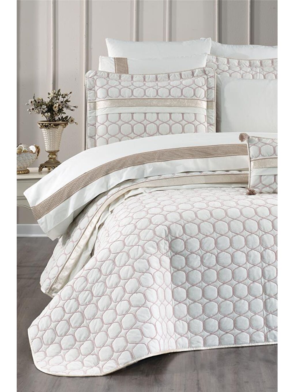 Ekru Valeron 10 Parça Çeyiz Seti Krem