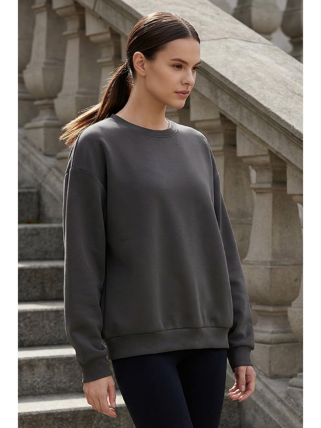 Koyu Gri Basic O Yaka Oversize Kadın Sweatshirt - 97053-2