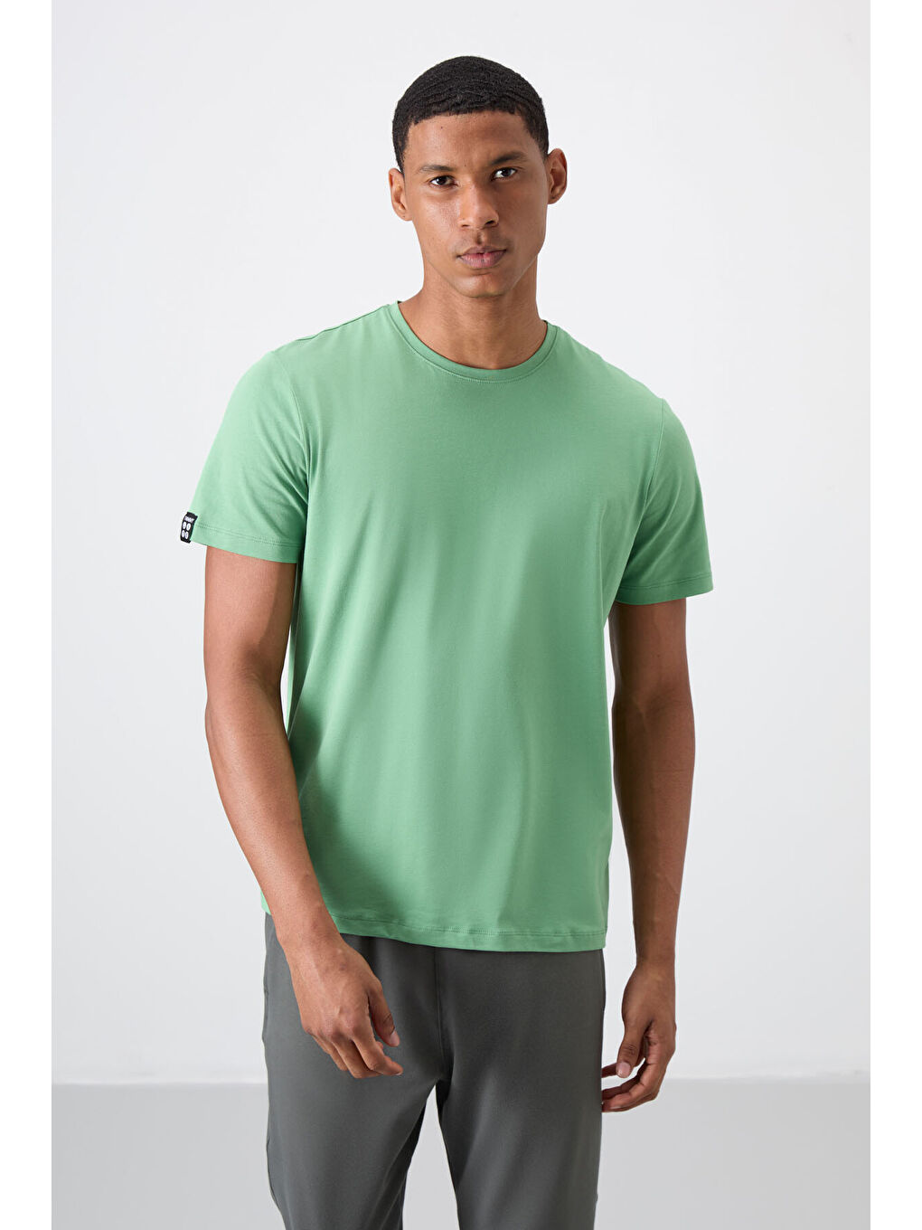 TOMMYLIFE Pastel Yeşil Erkek Basic Kısa Kol Standart Kalıp O Yaka Tişört - 87911