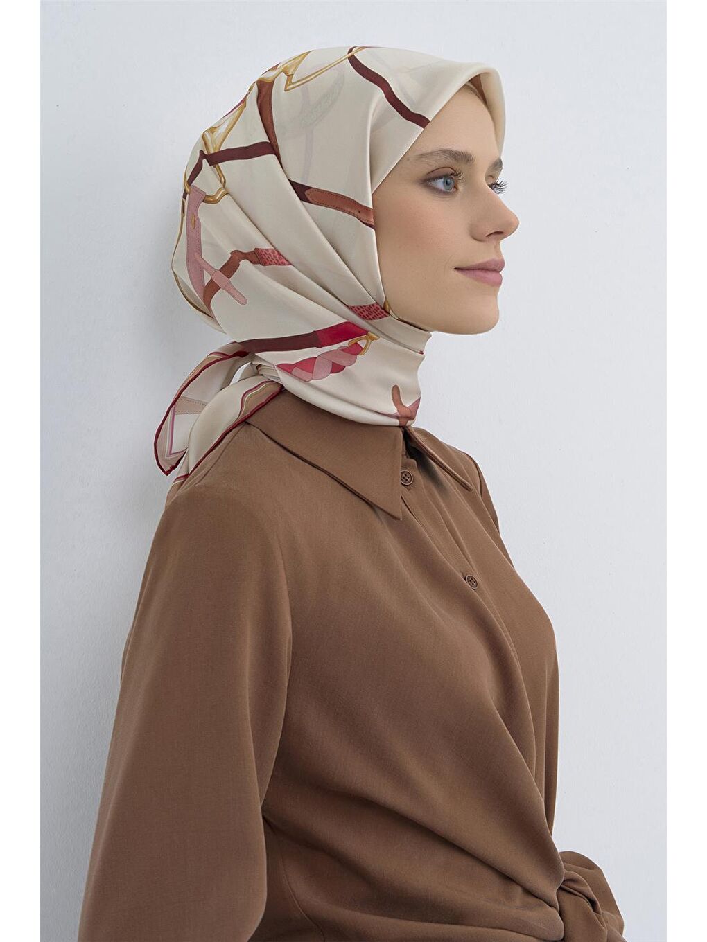 Ekru Saf İpek Sura Eşarp 9517D 36-1