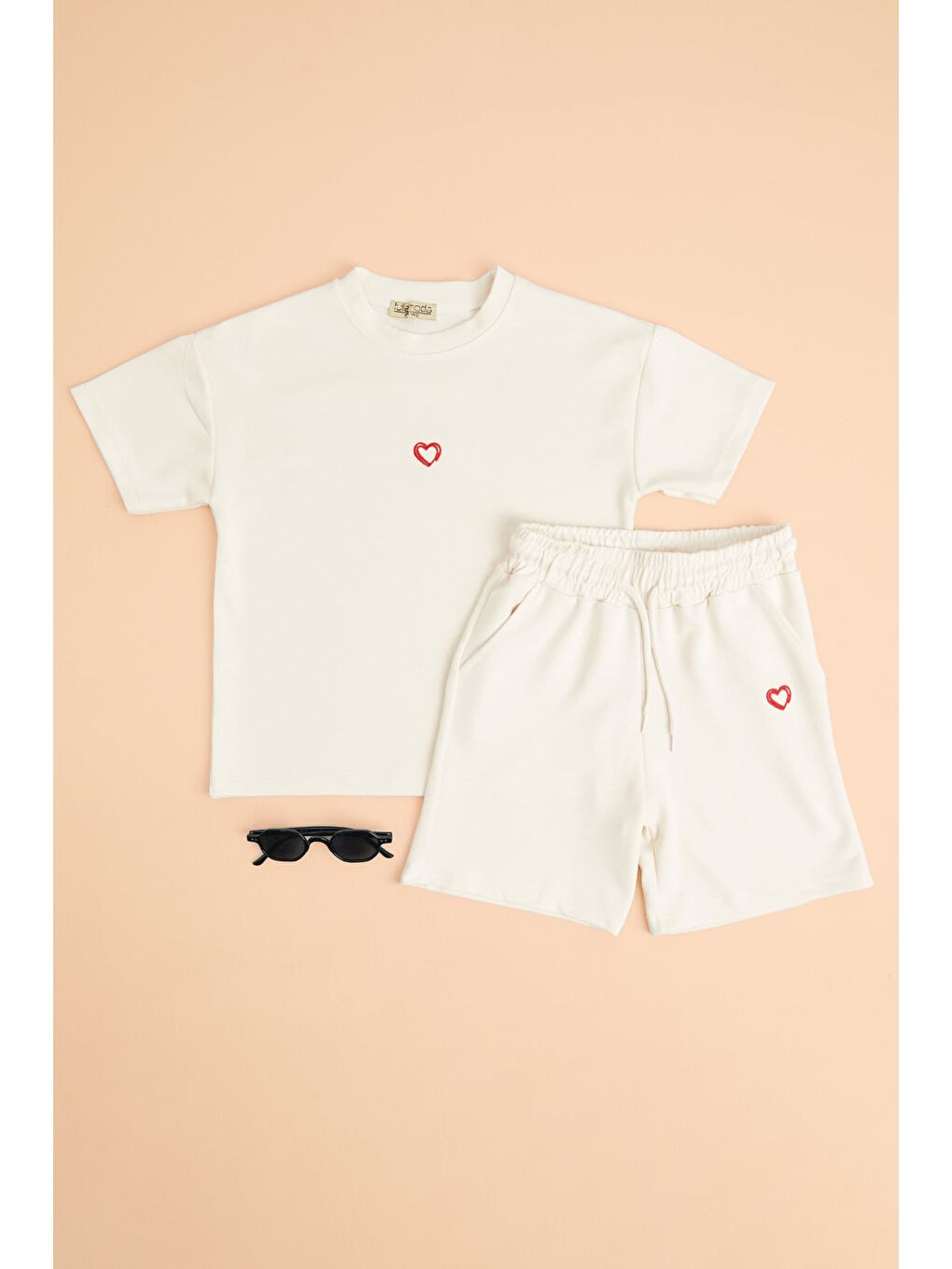 Ekru Kalp Nakışlı Şortlu Kız Çocuk 2 Li Takım