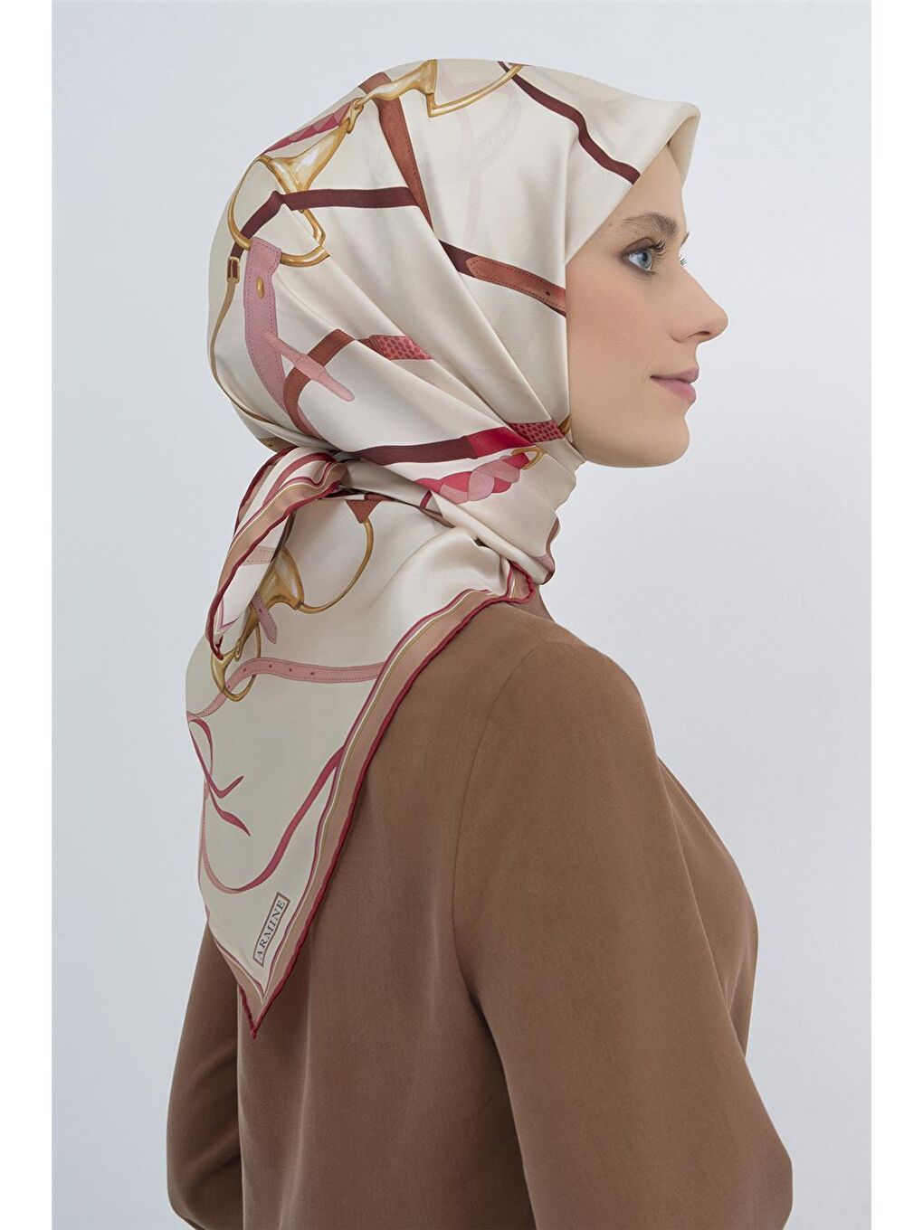 Ekru Saf İpek Sura Eşarp 9517D 36-2