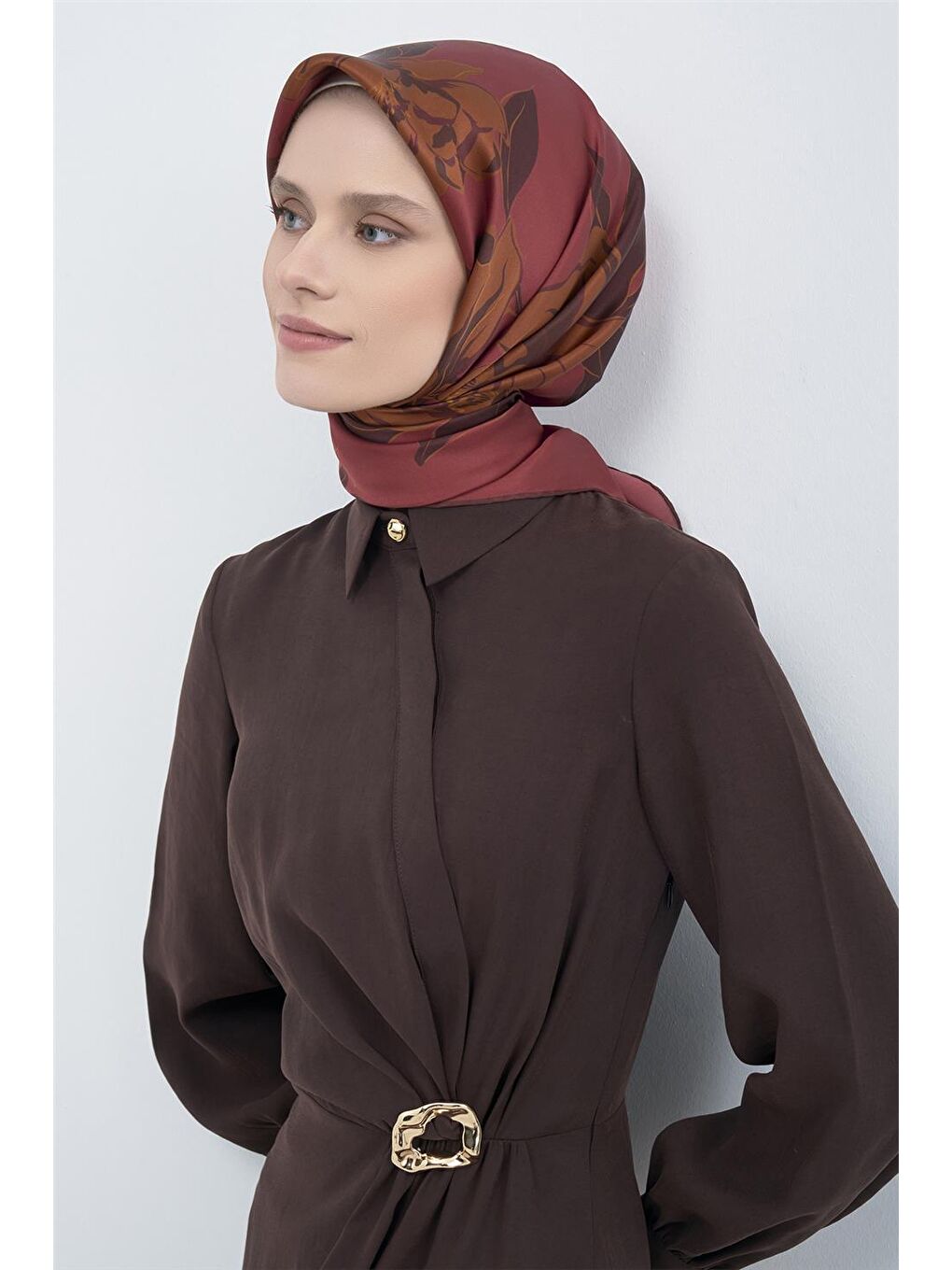 Kahverengi Saf İpek Sura Eşarp 9509D 61-1