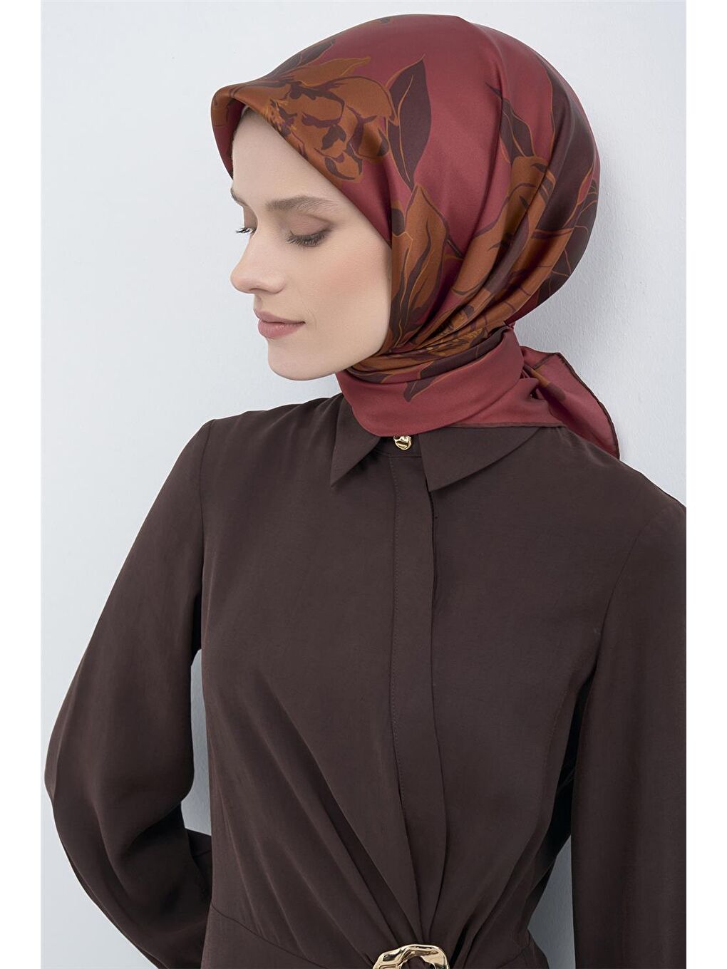 Kahverengi Saf İpek Sura Eşarp 9509D 61-2