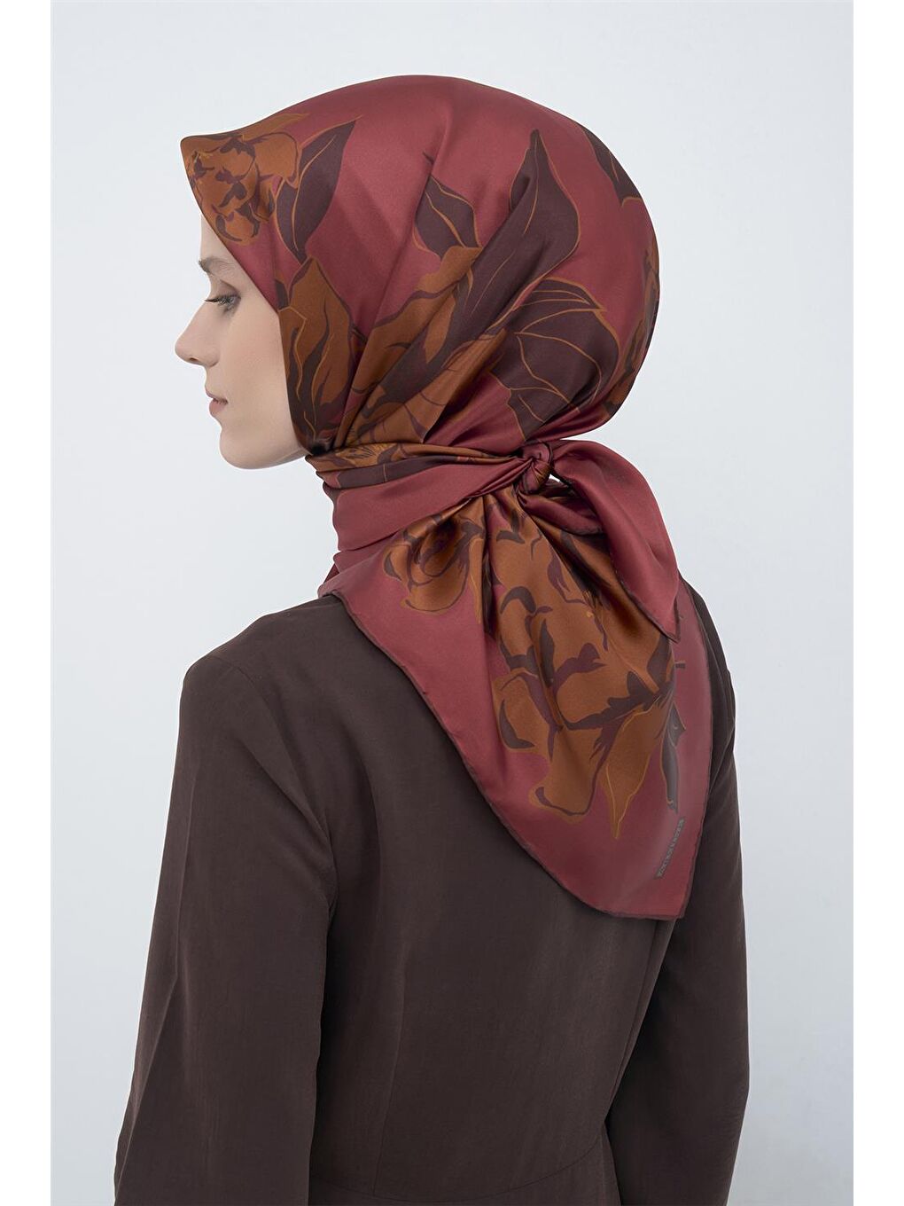 Kahverengi Saf İpek Sura Eşarp 9509D 61-3
