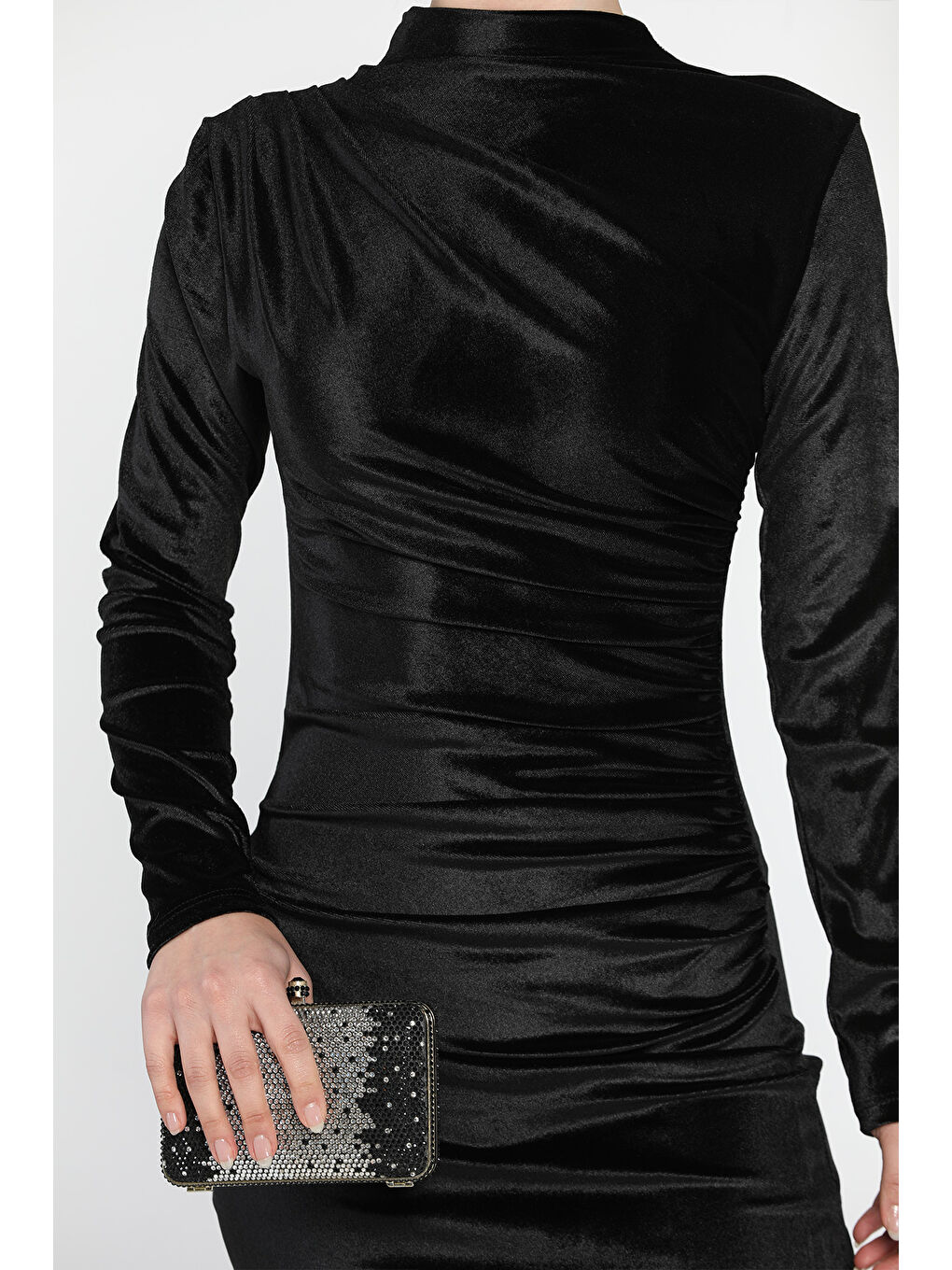 Siyah Kadın Dik Yaka Omuz Ve Bel Büzgülü Elastanlı Kadife Elbise-4