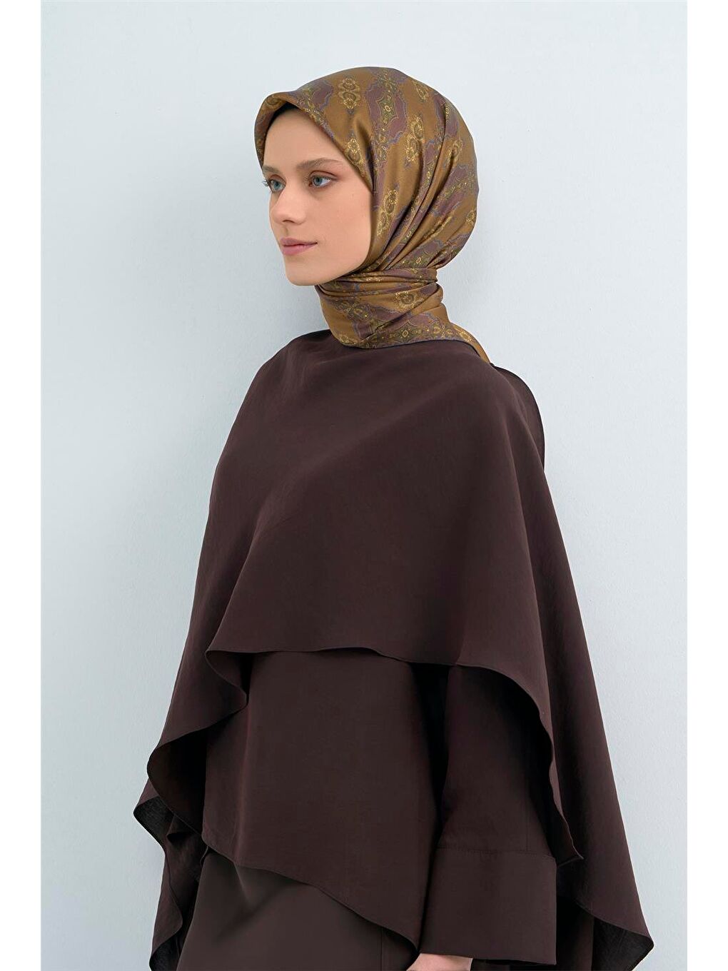 Kahverengi Saf İpek Sura Eşarp 9522D 07
