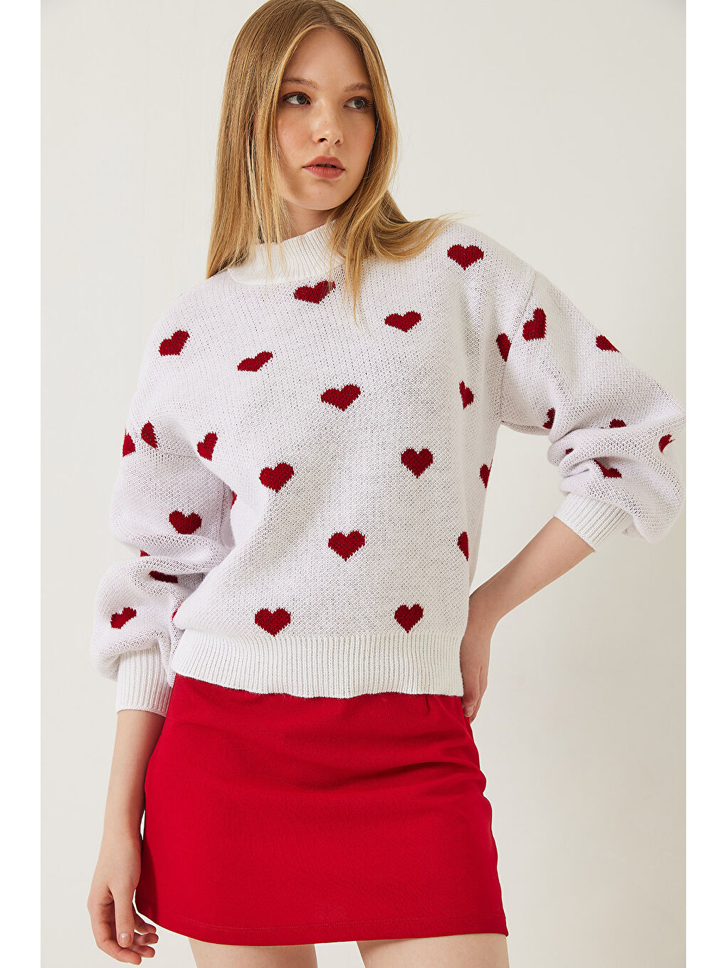 Beyaz Kadın Kalp Desenli Triko Kazak-2