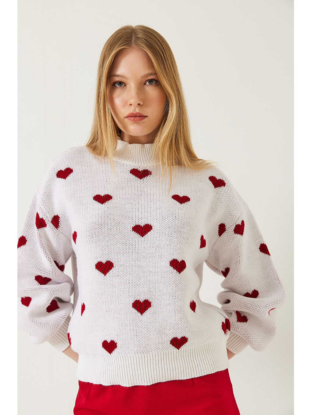 Beyaz Kadın Kalp Desenli Triko Kazak-3