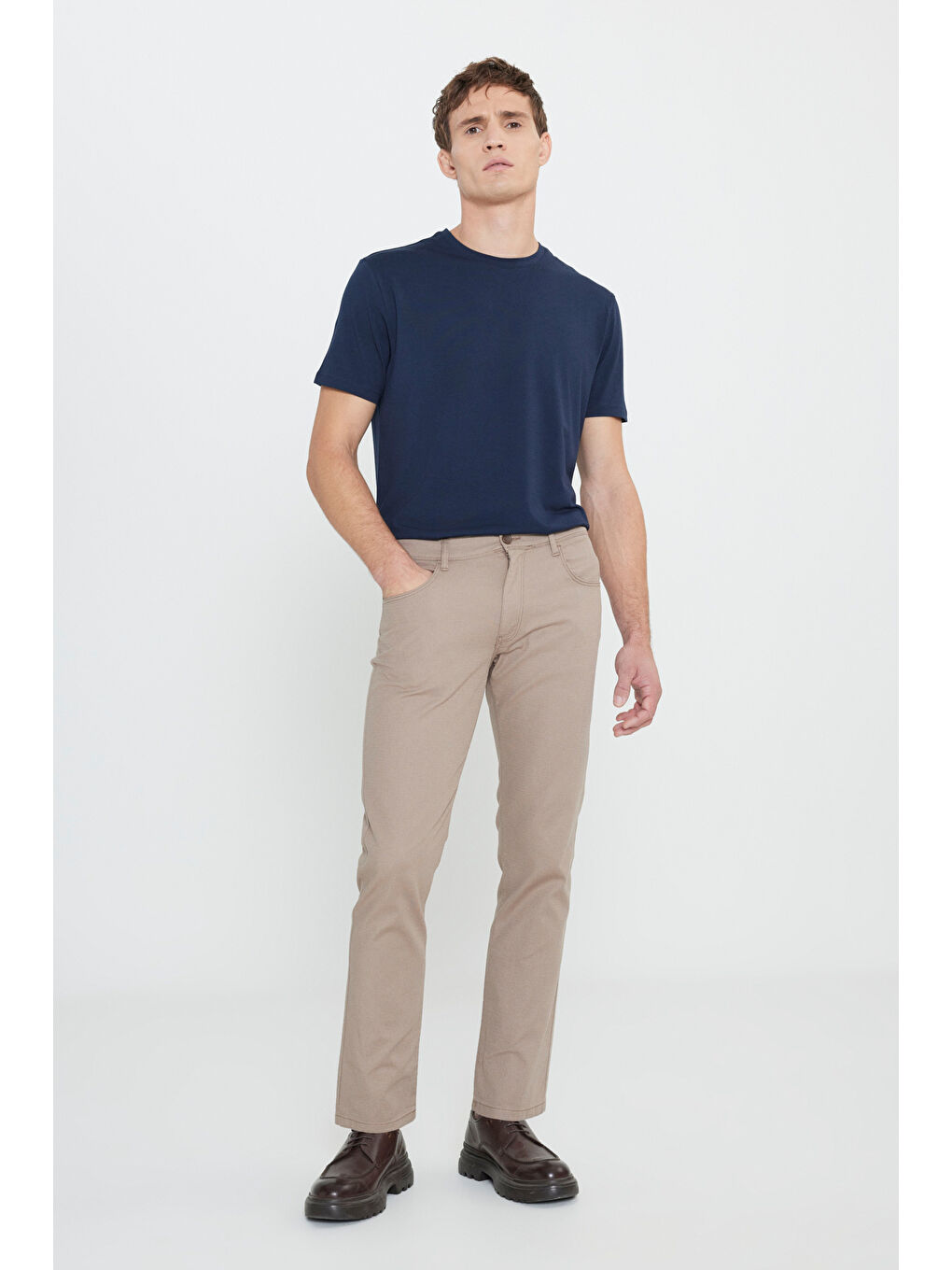Erkek Koyu Bej Comfort Fit Rahat Kesim Pamuklu Armürlü 5 Cep Greensboro Pantolon