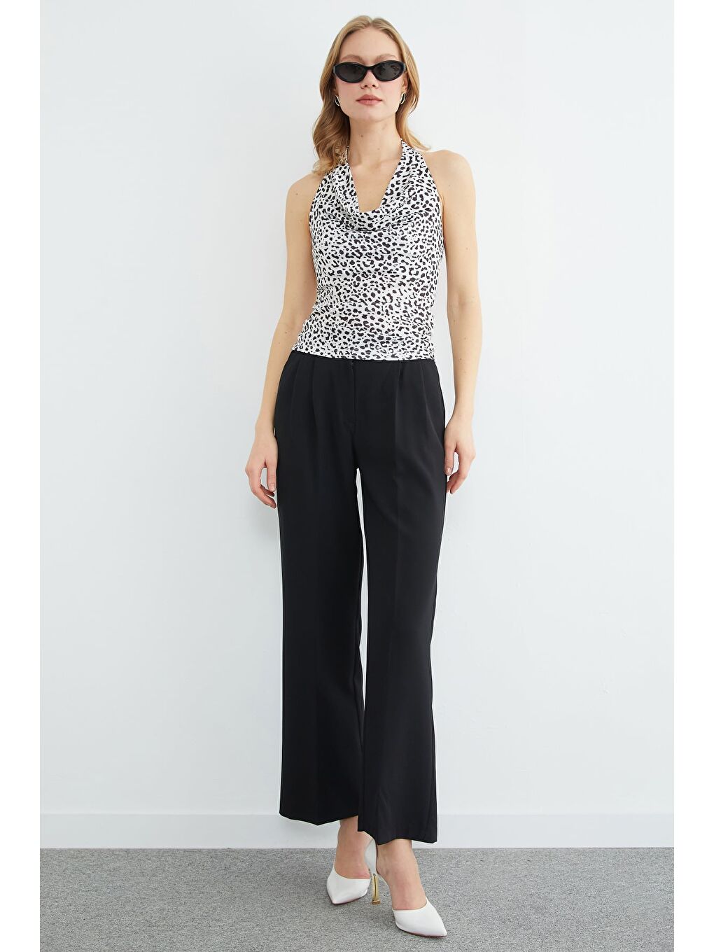 Siyah Beli Lastikli Pileli Palazzo Pantolon-1