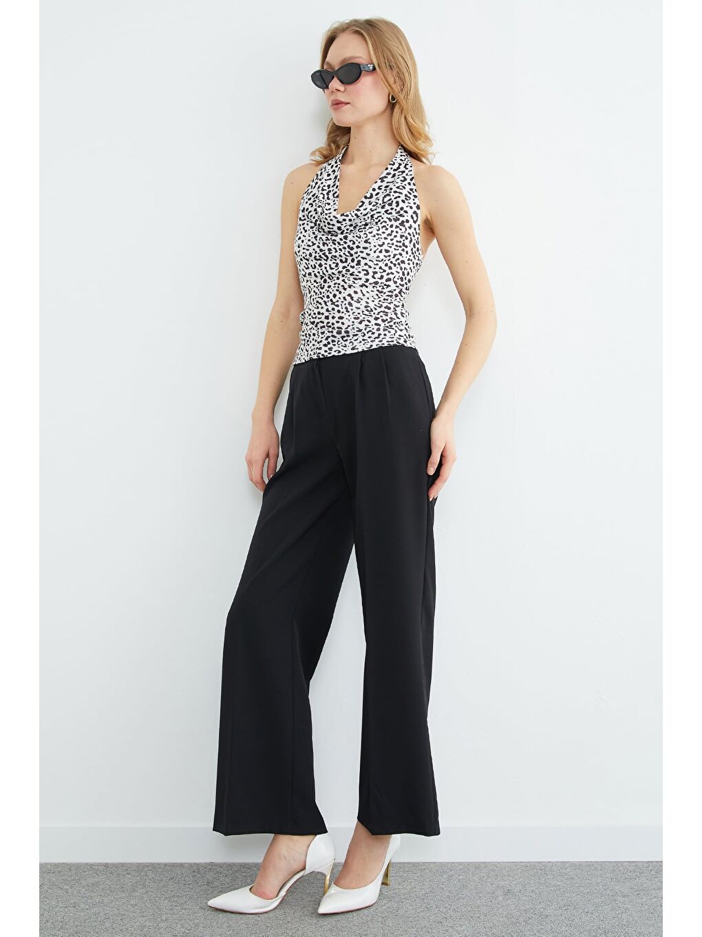 Siyah Beli Lastikli Pileli Palazzo Pantolon-3