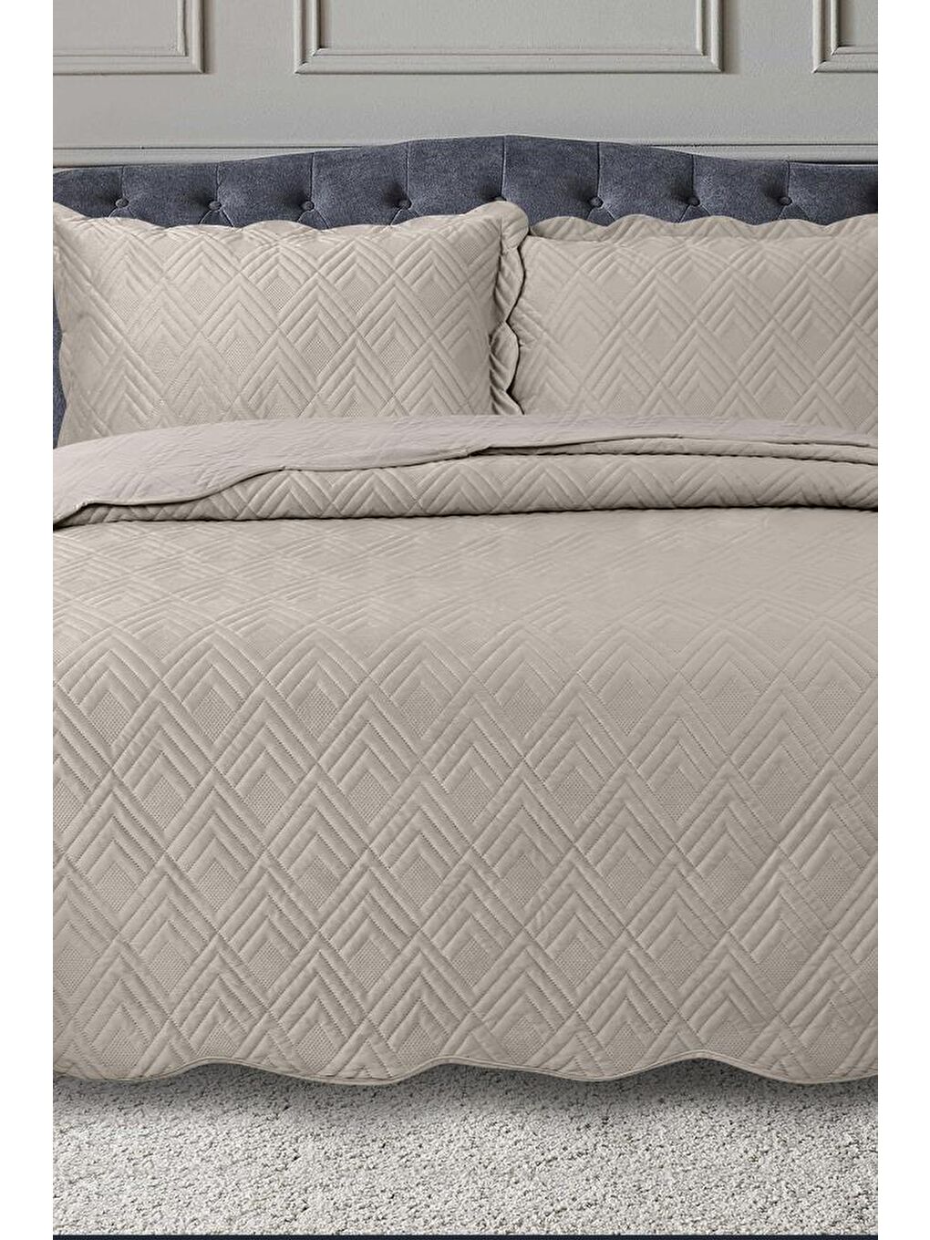 Lydia Çift Kişilik Lüks Kadife Yatak Örtüsü Bej