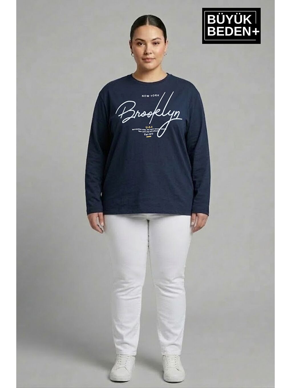 Lacivert Kadın Büyük Beden El Yazılı Brooklyn Baskılı 2 İplik Bisiklet Yaka Tişört SPR26BTSK942-6
