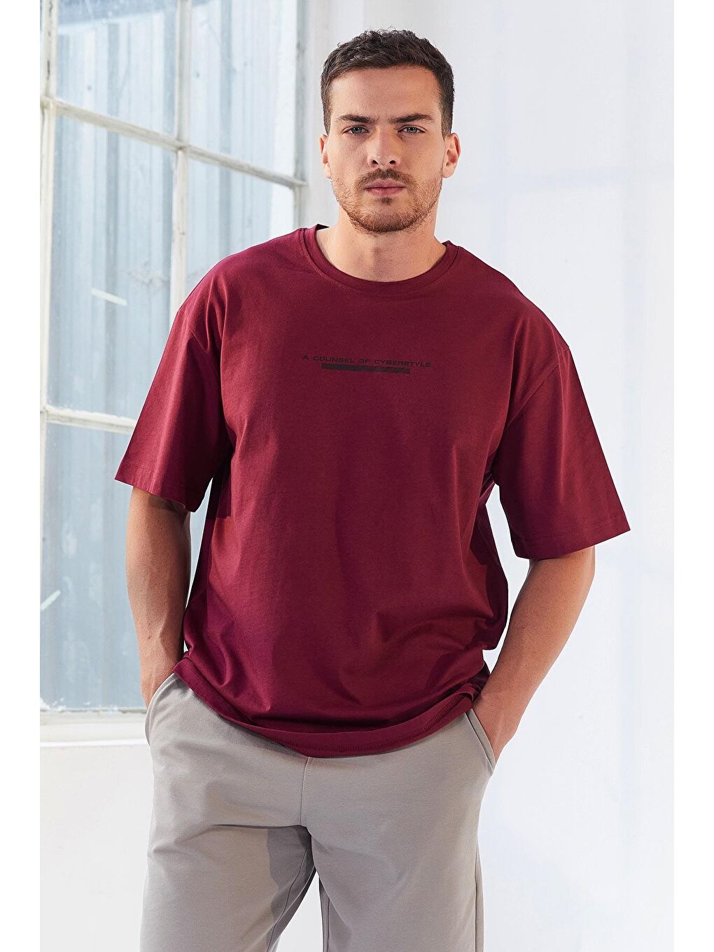 TOMMYLIFE Bordo Erguvan Yazı Baskılı O Yaka Erkek Oversize T-Shirt - 87984 - 2