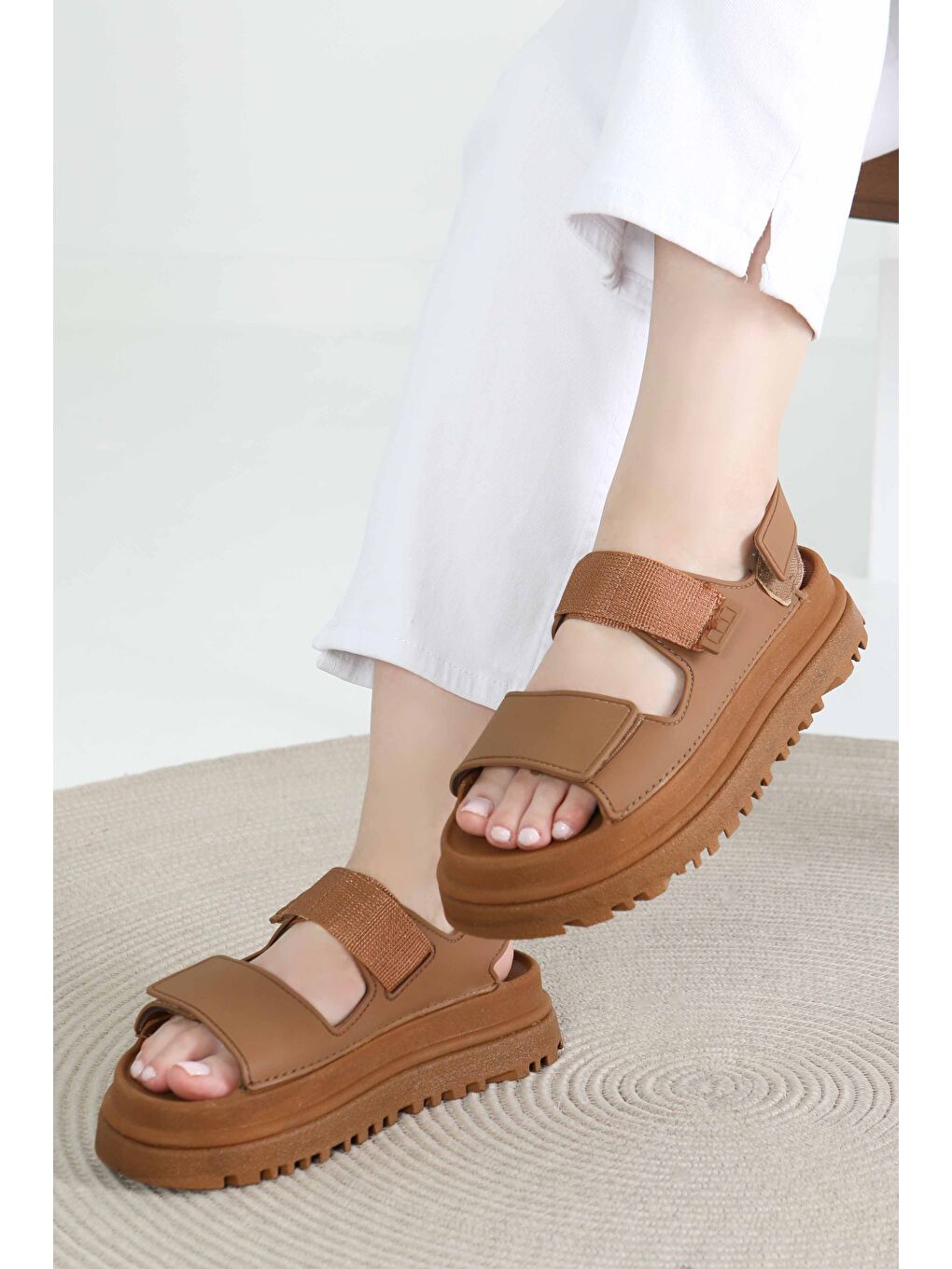 Kahverengi Kadın Taba Cırt Cırtlı Sandalet - 27419-3