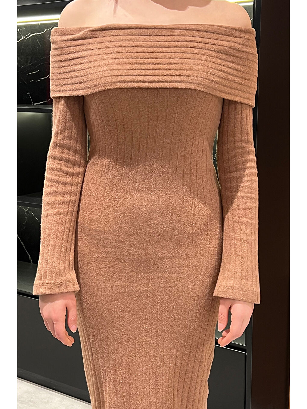 Ekru Madonna Yaka Kadın Uzun Elbise-3